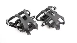PDL ROAD PLATFORM PEDALS, 9/16" SPINDLE, PLASTIC BODY, W/ TOE-CAGES & STRAPS